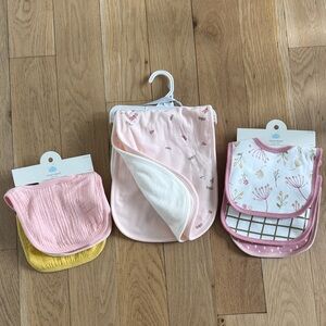 New Cloud Island Bib and Burp Cloth Set